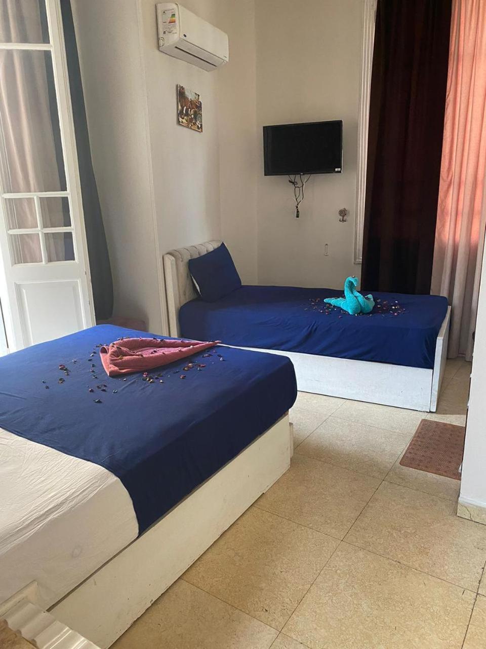 Abdeen Cairo Hostel Esterno foto